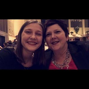 Meet your Posher, Jennifer